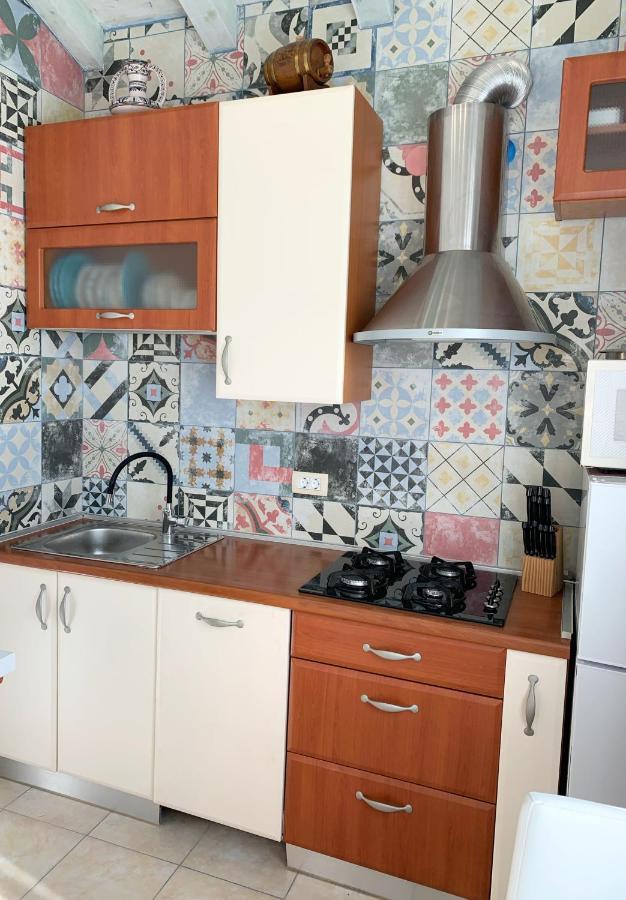 Apartment Helena Kanfanar Bagian luar foto