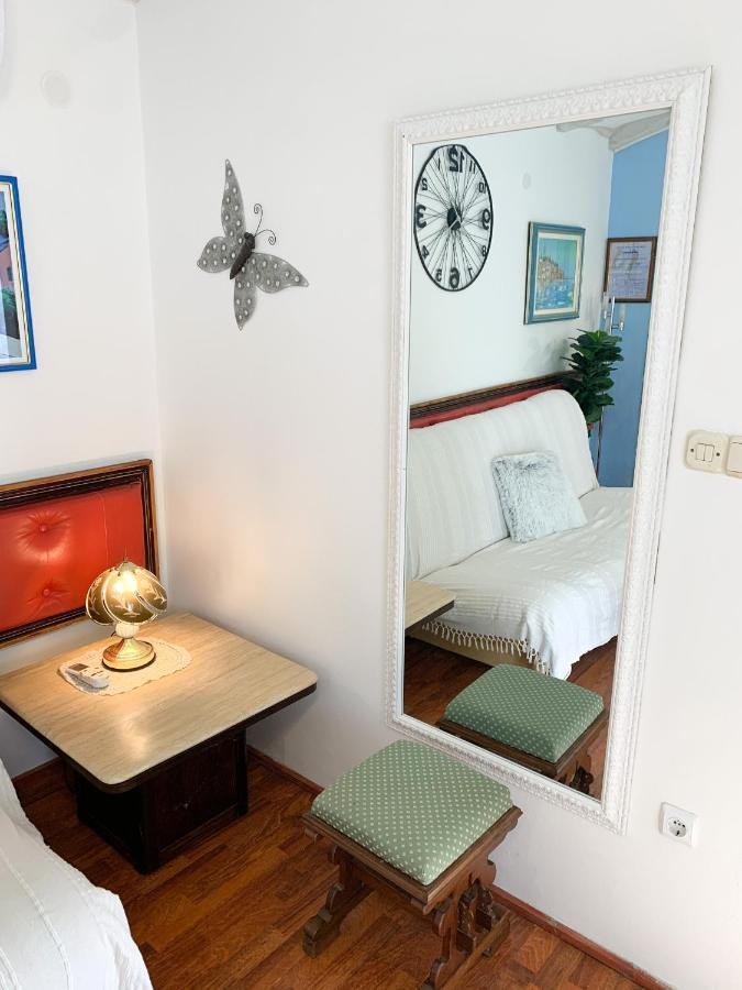 Apartment Helena Kanfanar Bagian luar foto
