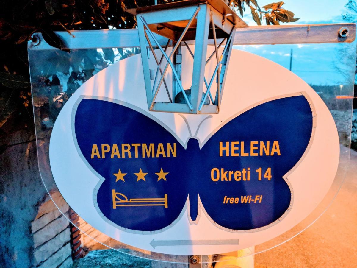 Apartment Helena Kanfanar Bagian luar foto